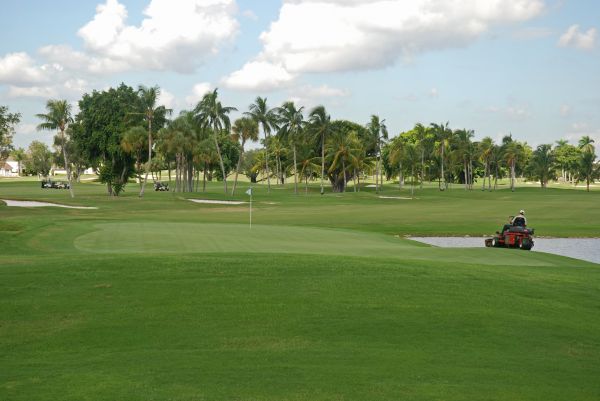 Golf Course Maintenance in Orange Park