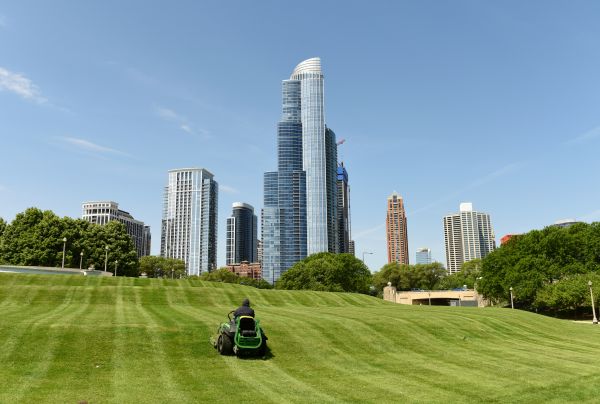 Cost of Business Lawn Maintenance in Orange Park