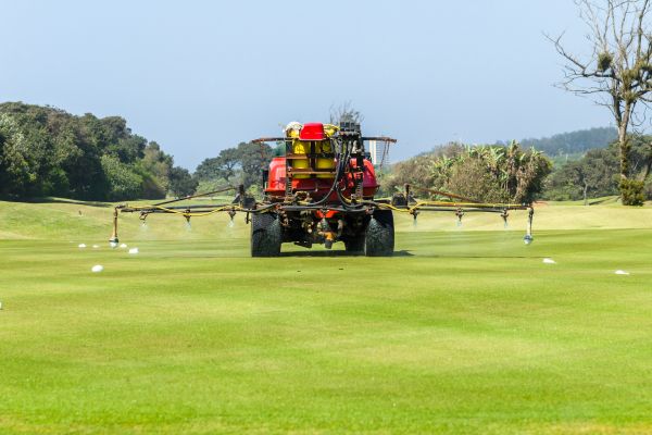 Golf Course Lawn Care in Orange Park